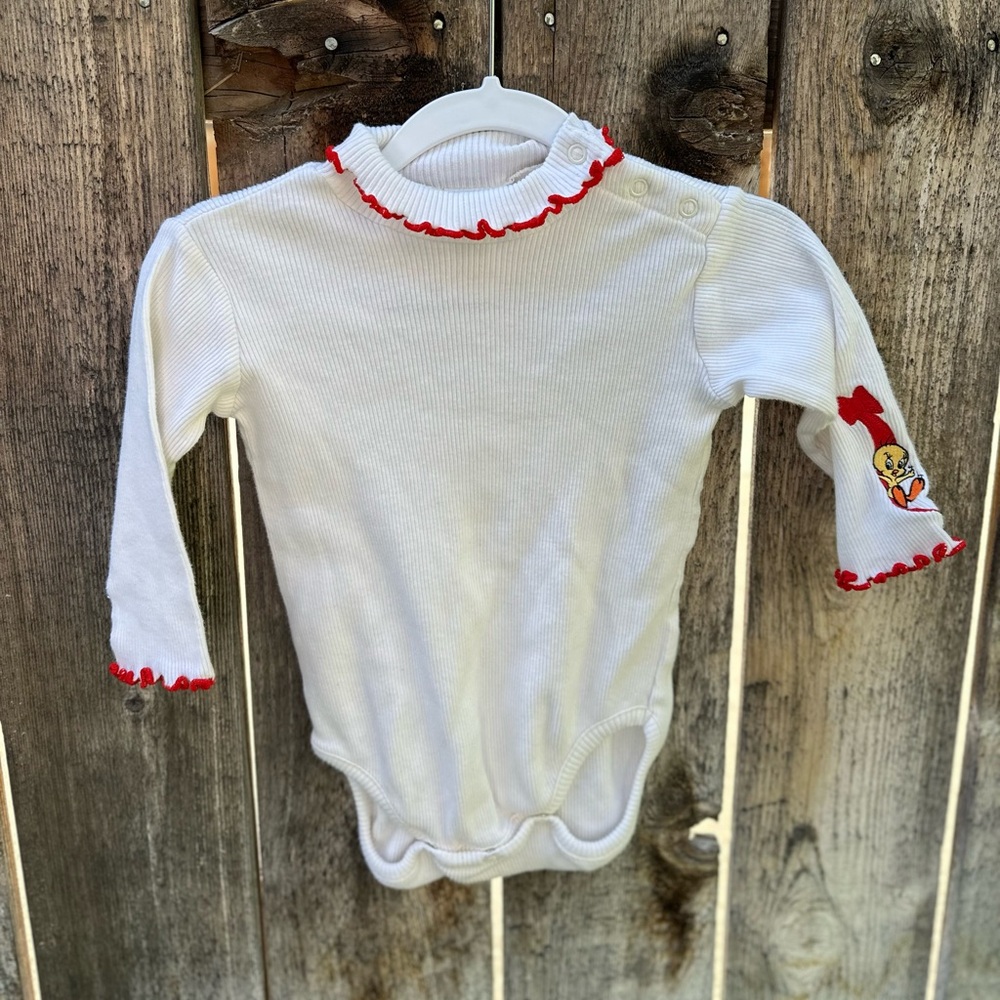 Vintage tweety bird long sleeve turtle neck